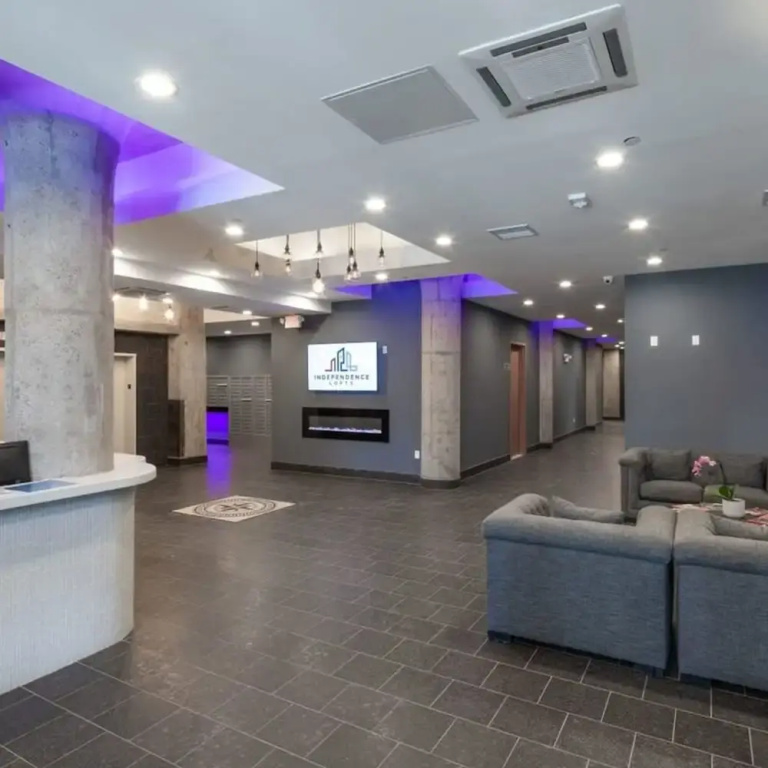Sosuite 1BR Penthouse w W D Gym On-site Bar