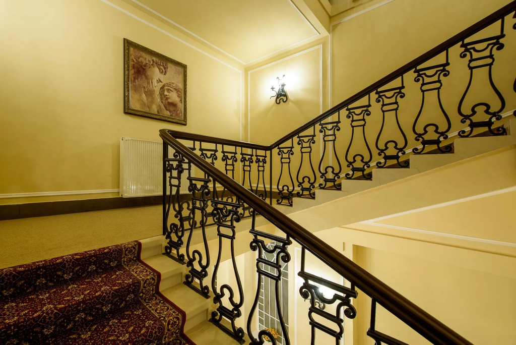 Karoly Corner Residences