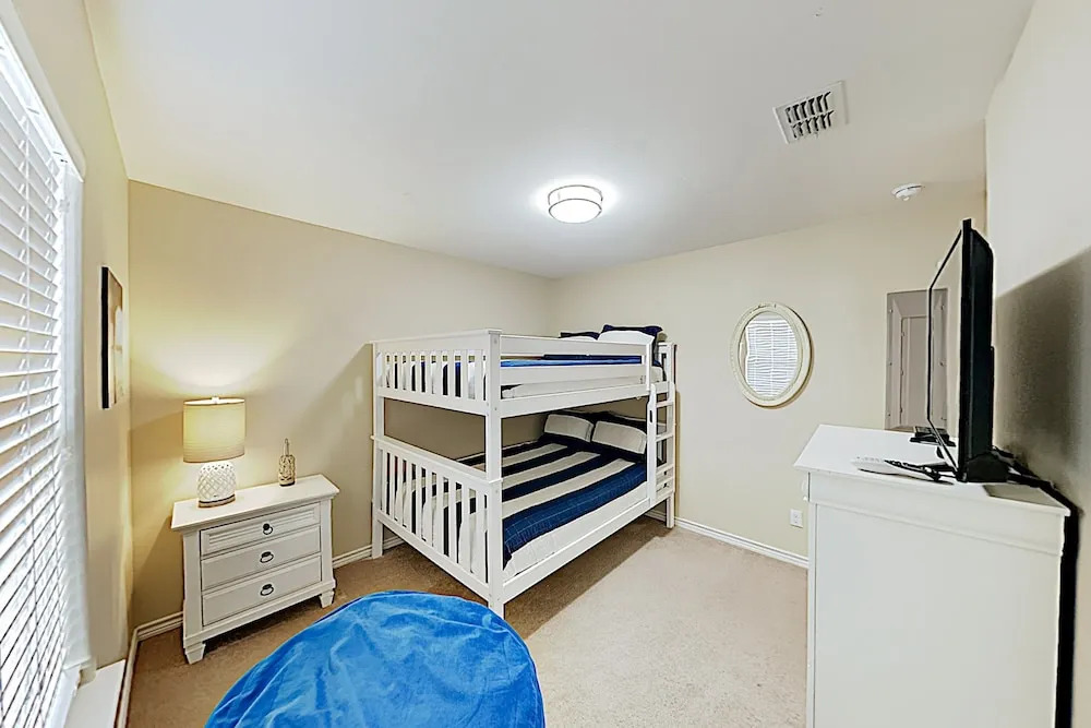 103vivie 3 Bedroom Home