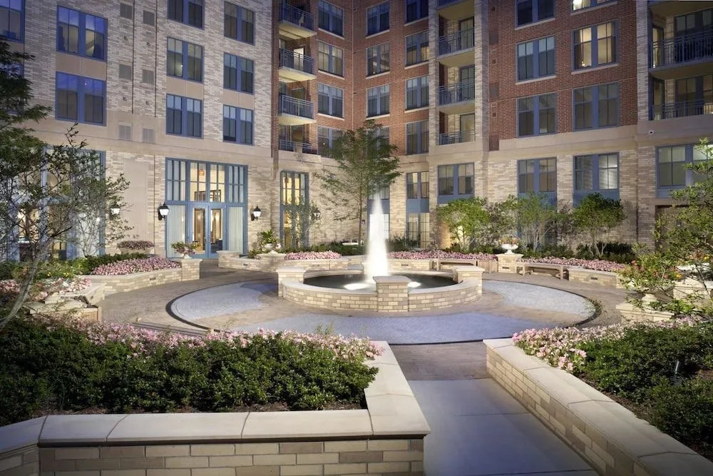 Business Apartment In Pentagon City