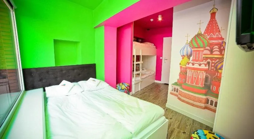 World Hostel - Old Town