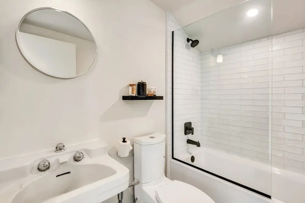 New Listing! Renovated Historic Claypool House 3 Bedroom Home