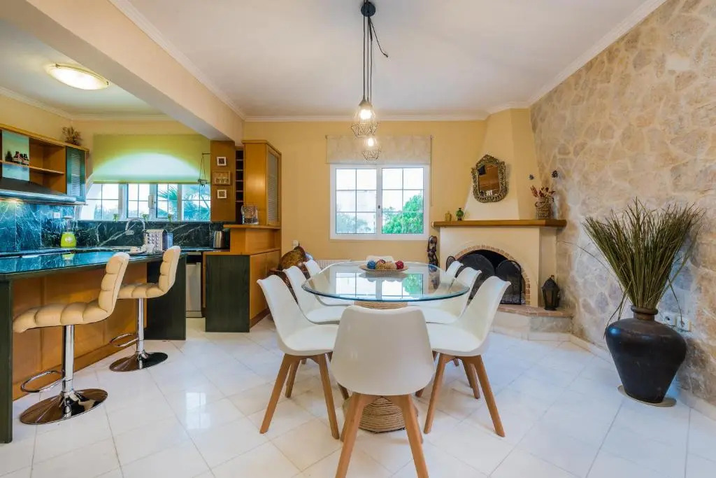 Elenis Family Villa