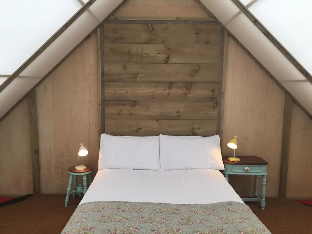 Killarney Glamping at the Grove, Suites and Lodges