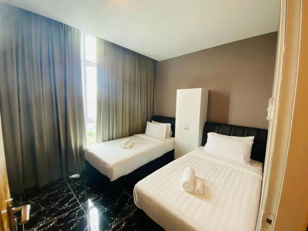 Stirling Suites Hotel &  Serviced Apartment