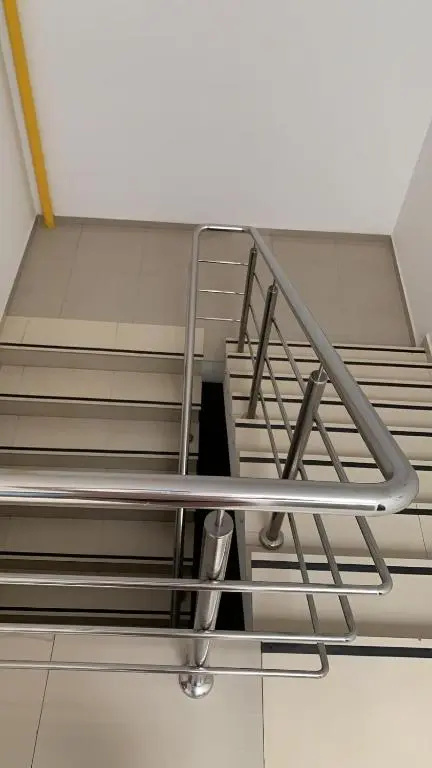 CENTRU UNIRII LUXURY VIP Apartament 2 camere 70 mp ! Parcare subterana privata incalzita iarna si climatizata vara doar cu rezervare in limita locurilor disponibile ! PROPRIETATE IN REGIM HOTELIEP - NU ARE BUCATARIE !