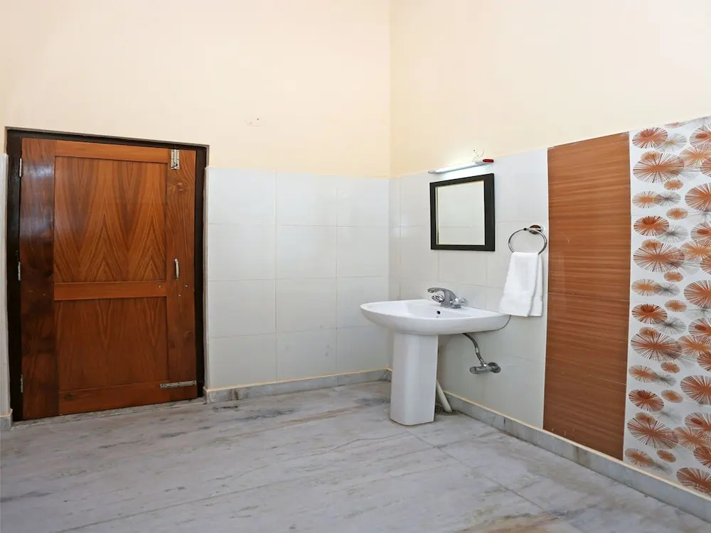 OYO 10774 Home 2BHK Singh Cottage Bhimtal