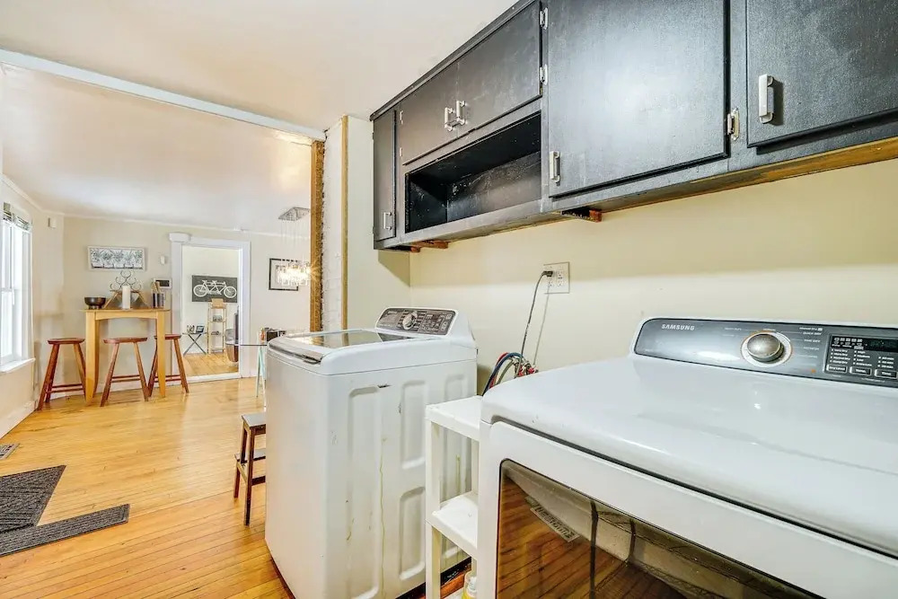 < 1 Mi to Historic District! Retreat in Bennington