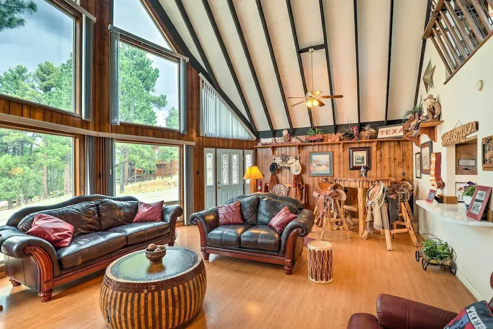 A-frame Ruidoso Retreat w/ Deck, Grill & Views!