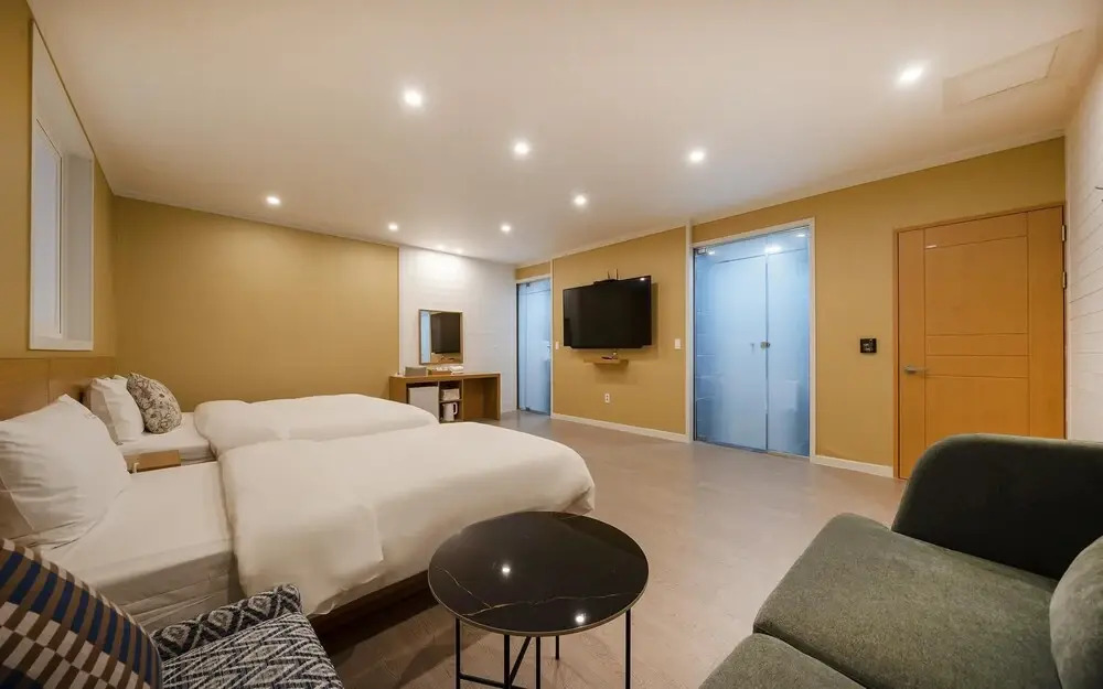 Pohang E&A Hotel