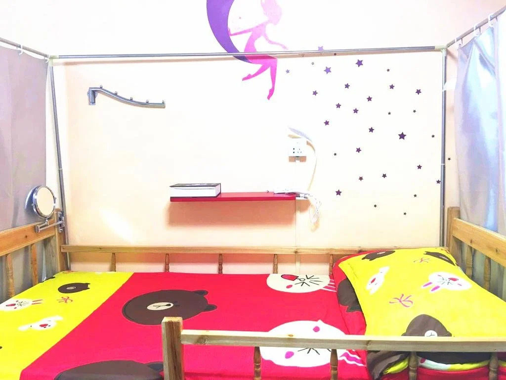 Dotdot Selection Hostel