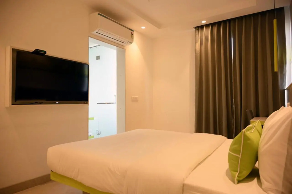 Hotel Le Roi Express Karol Bagh
