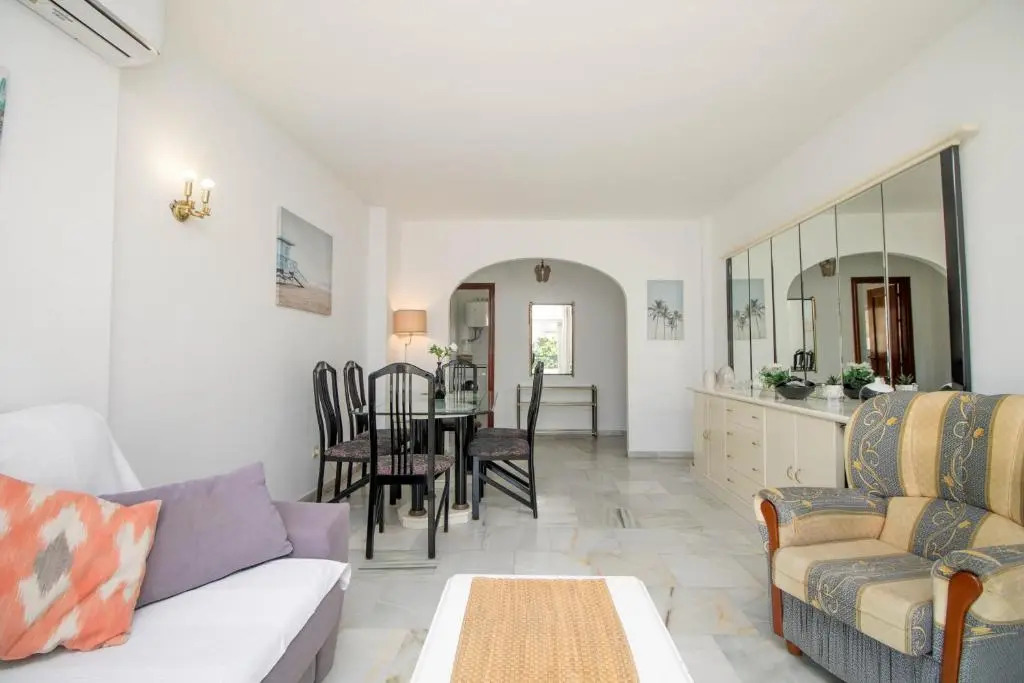 Erisa 31 by IVI Real Estate