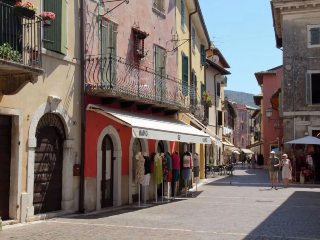 Villa Gianni Torri del Benaco 28485
