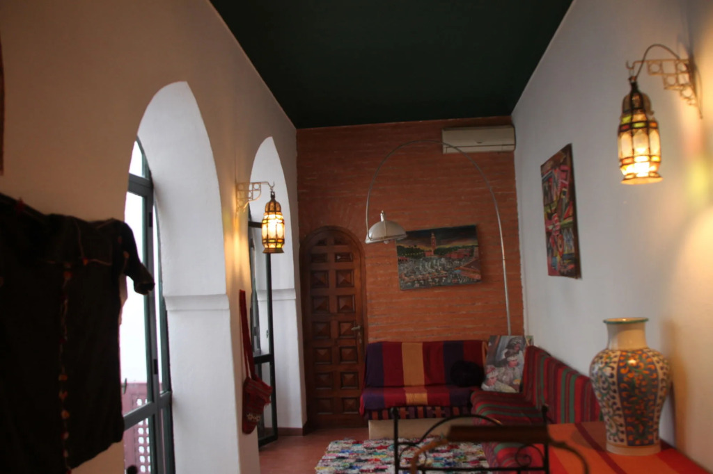 Riad O LY