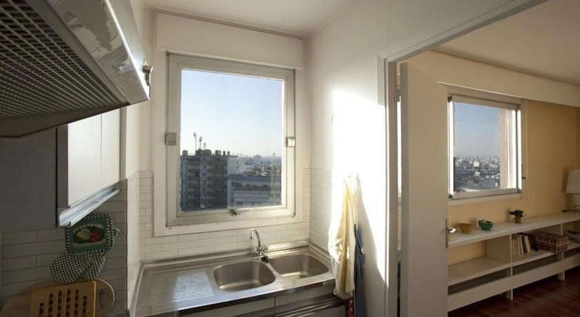 Vicq DAzir Halldis Apartment