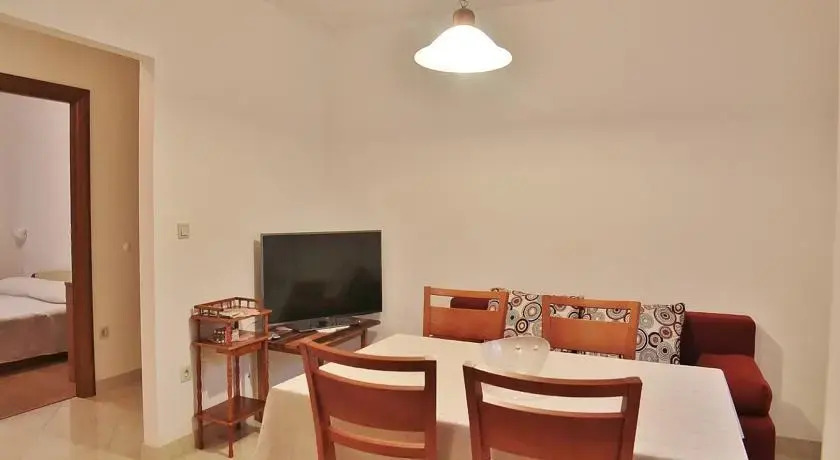 Apartment Ceh 397
