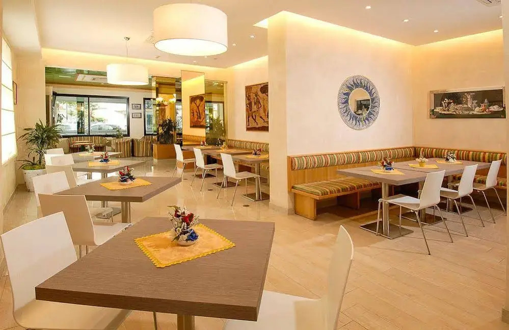 Hotel Antonella & Mael
