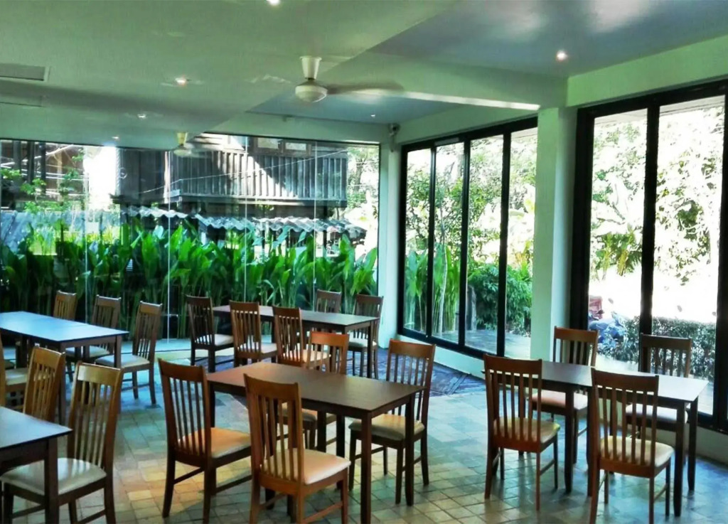 A Hotel Simply