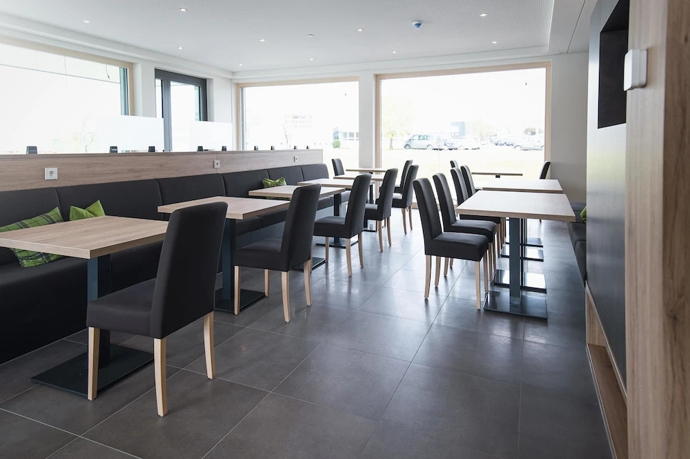 Alb Inn - Hotel & Apartments