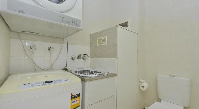 Retro Port Douglas Apartments
