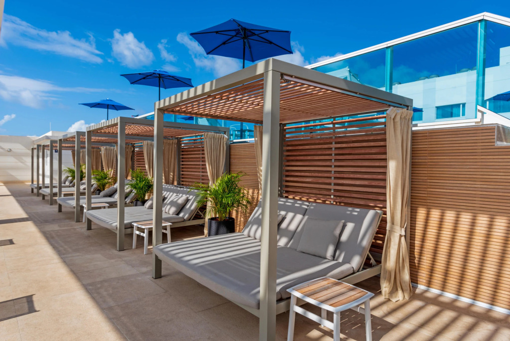 Aquamare Hotel