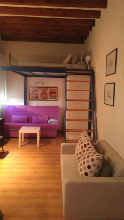 MC YOLO Apartamento Museo Reina Sofia II