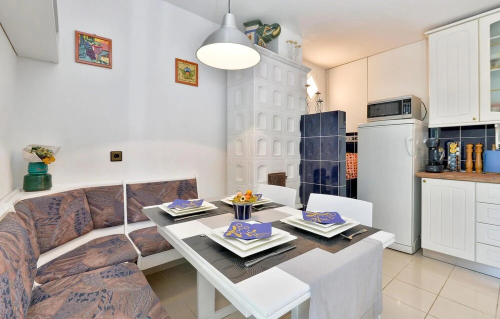 Cozy Home In Donji Zvecaj With Sauna