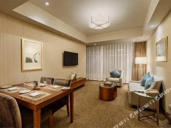 Yunda Sheraton International Plaza Apartment Hotel
