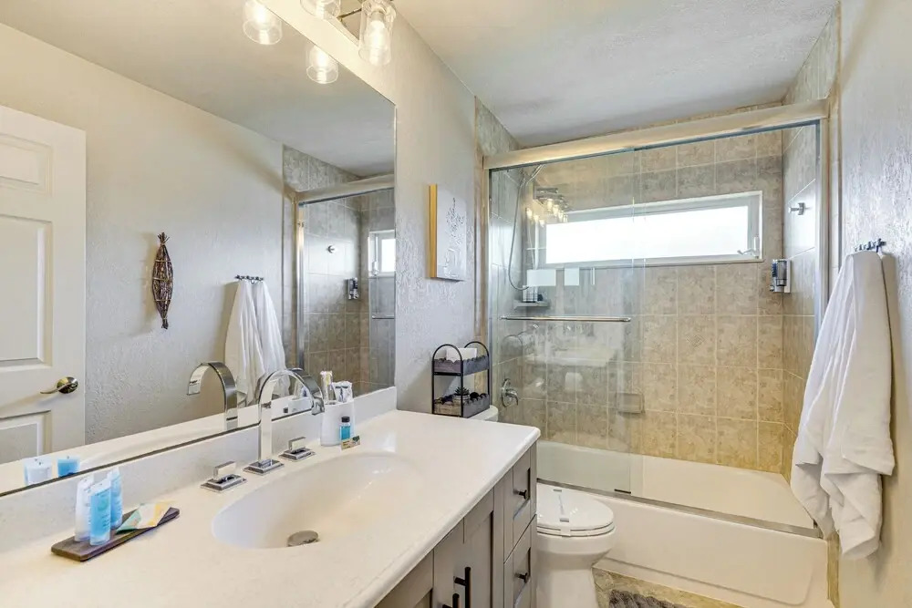 6 Mi to Beach: Family Oasis w/ Pool in Cape Coral