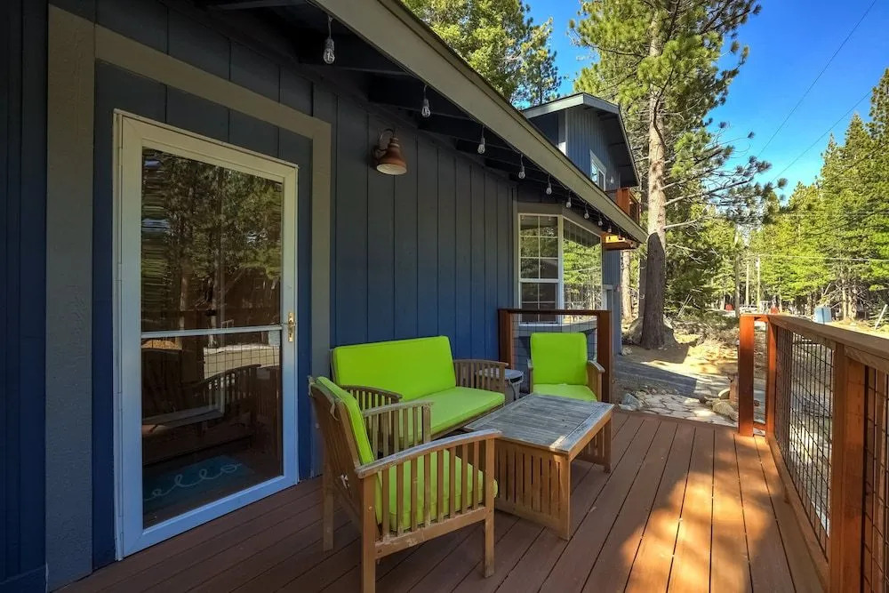The Blue Lake House - Family fun Abound