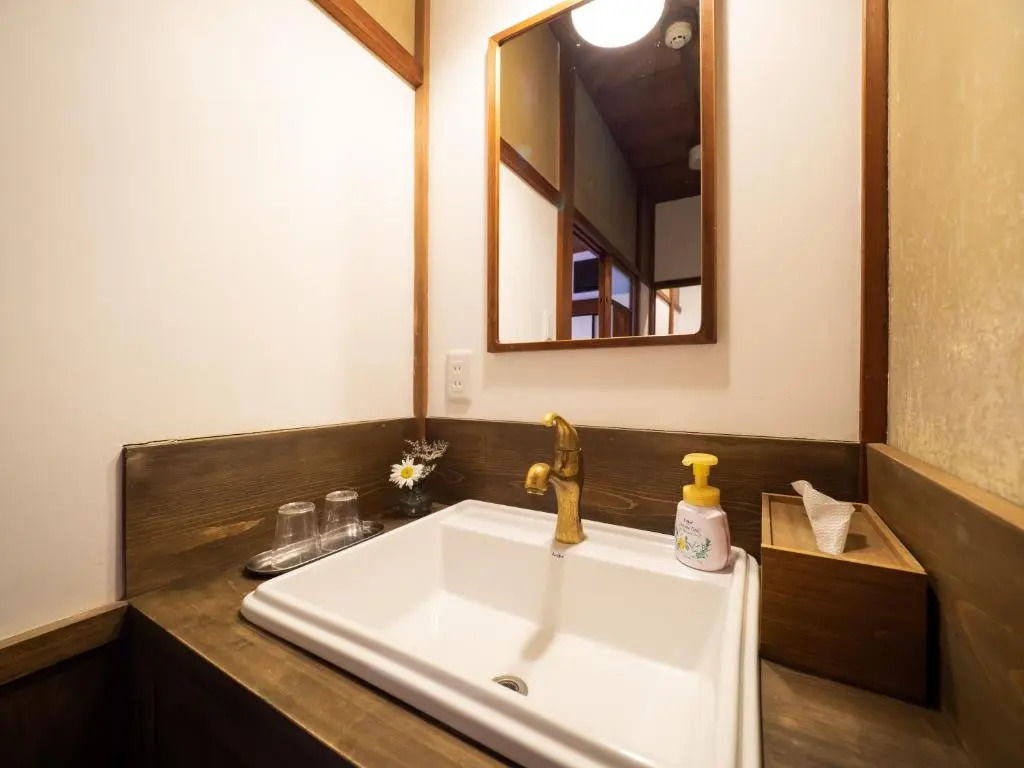 Inase Otsu Machiya Bed and Breakfast