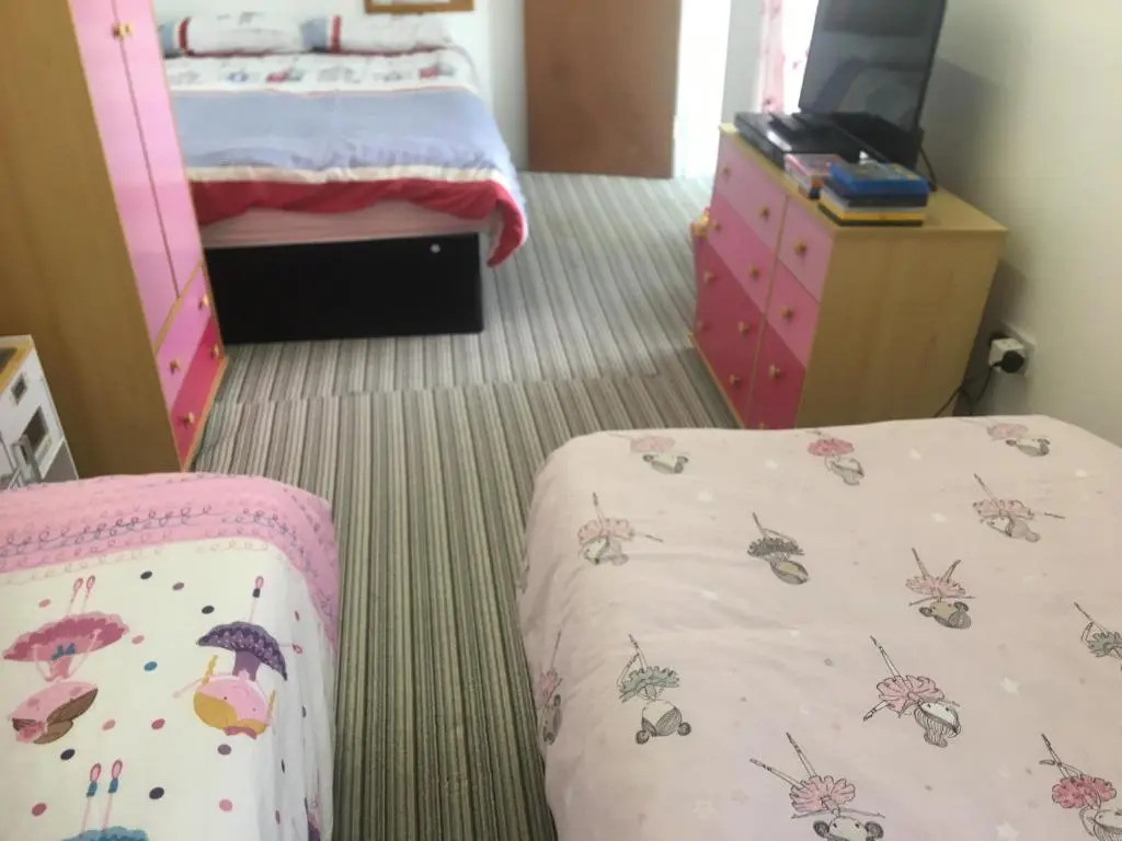 Singer House Apartment