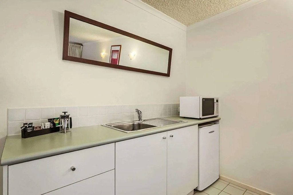 Knox International Hotel and Apartments