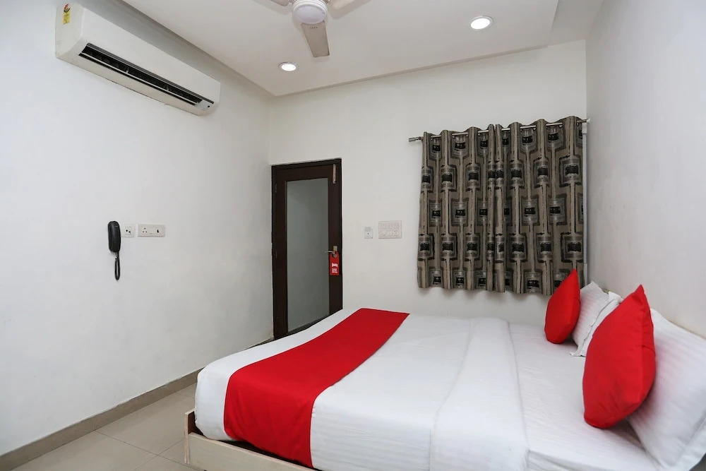 OYO 15563 Bir Home Stay