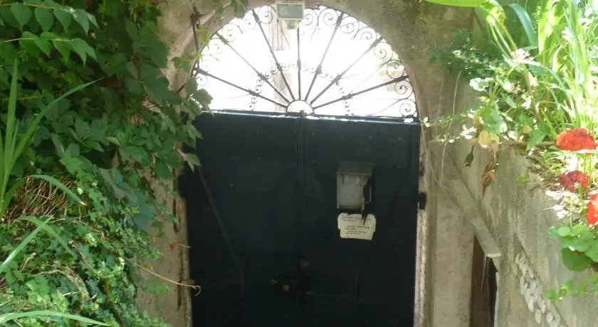 Rooms Ljubo