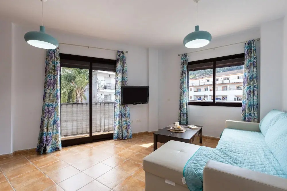 Tolox 1 in Tolox With 1 Bedrooms and 1 Bathrooms