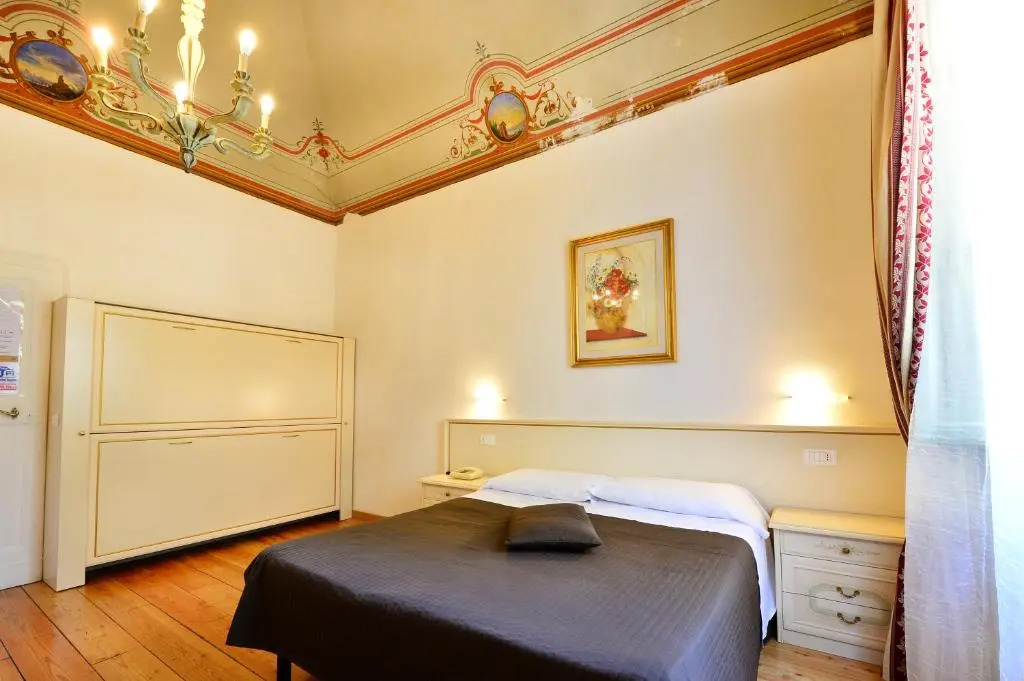 Hotel Iris