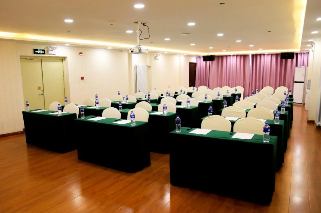 Lavande Hotel (Yinchuan North Gate Tourism Bus Station)