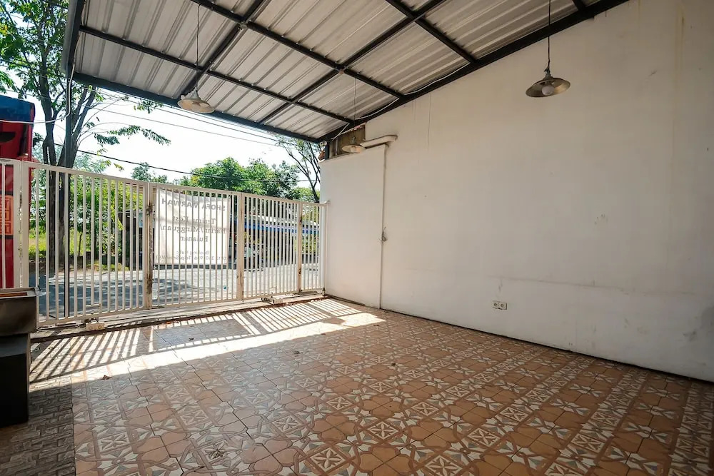 Airy Eco Syariah UNESA Ketintang Madya 151 Surabaya