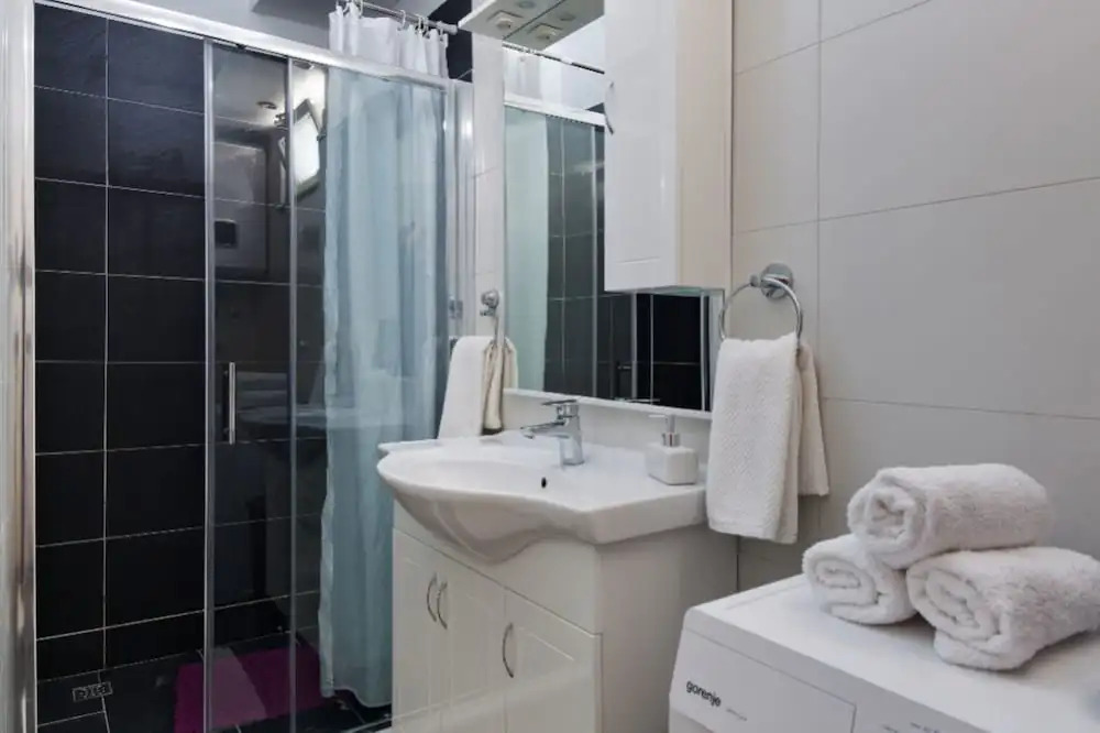 Tihi Val Apartments