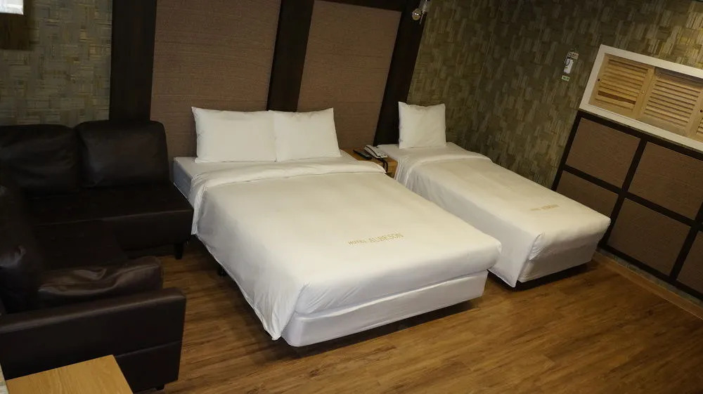 Aubeson Hotel