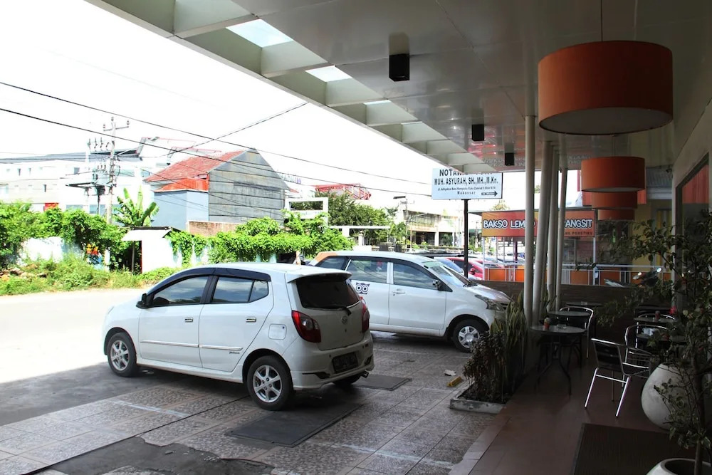 Airy Panakkukang Adhyaksa Baru 18 Makassar