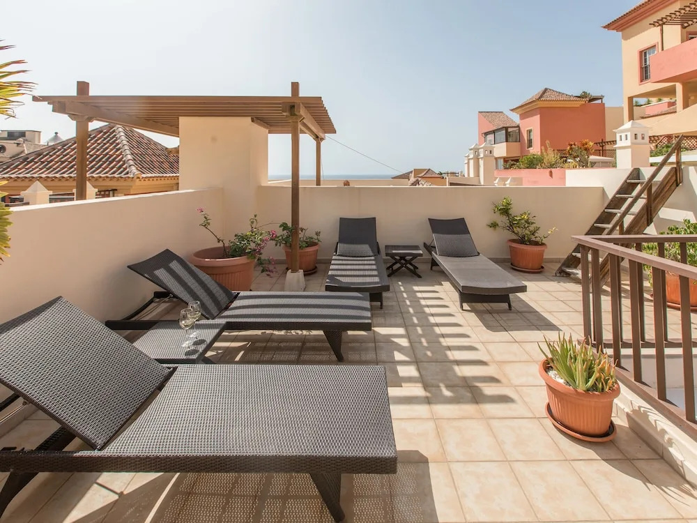 Terrazas del Duque Sun & BeachHouse in the New Golden Mile