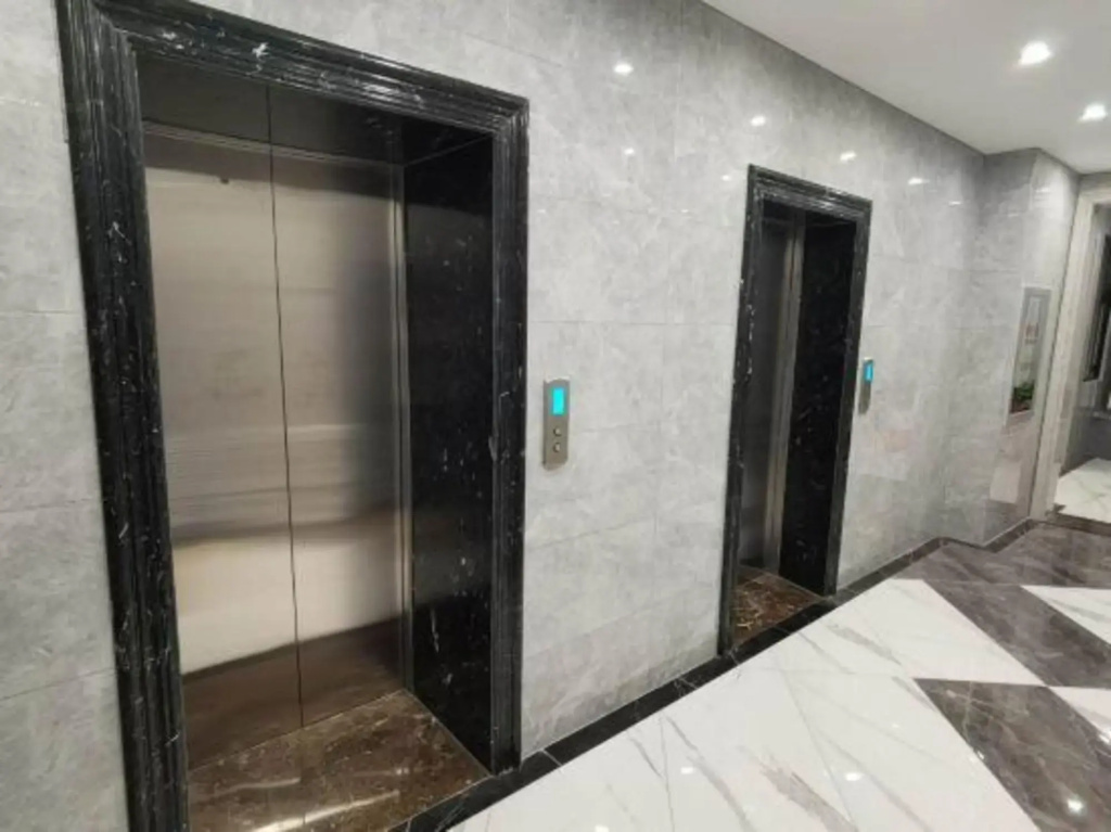 Huayi Hotel