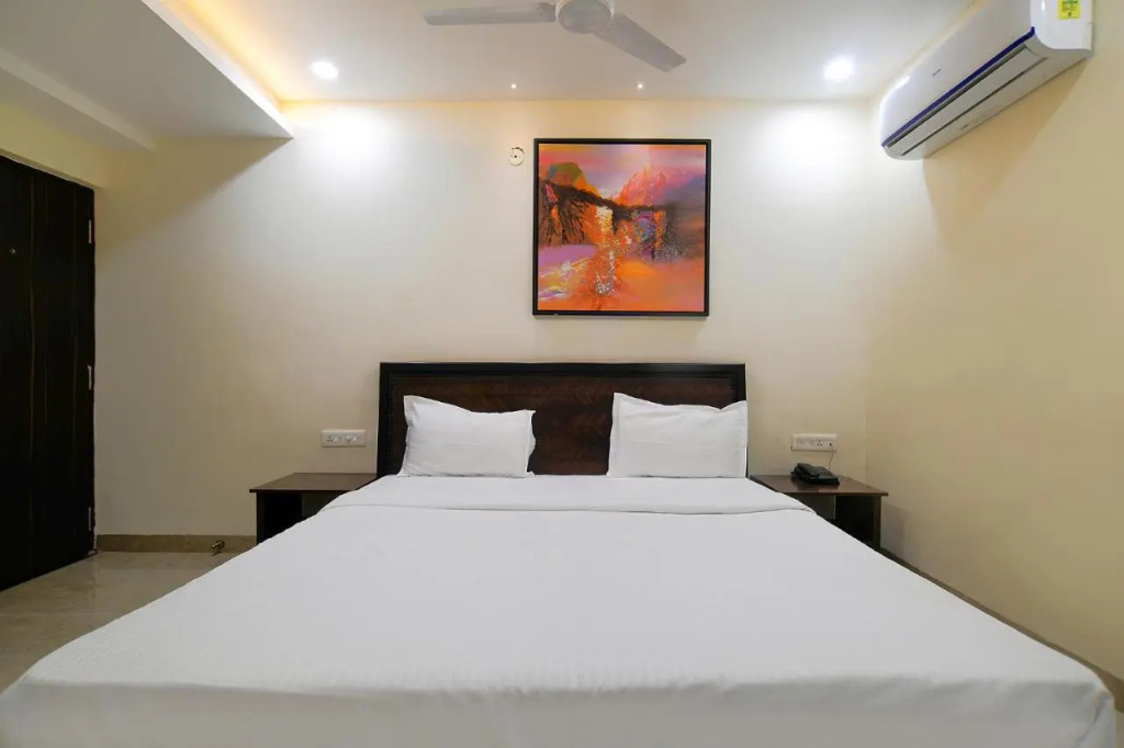 FabHotel Imperial Regency