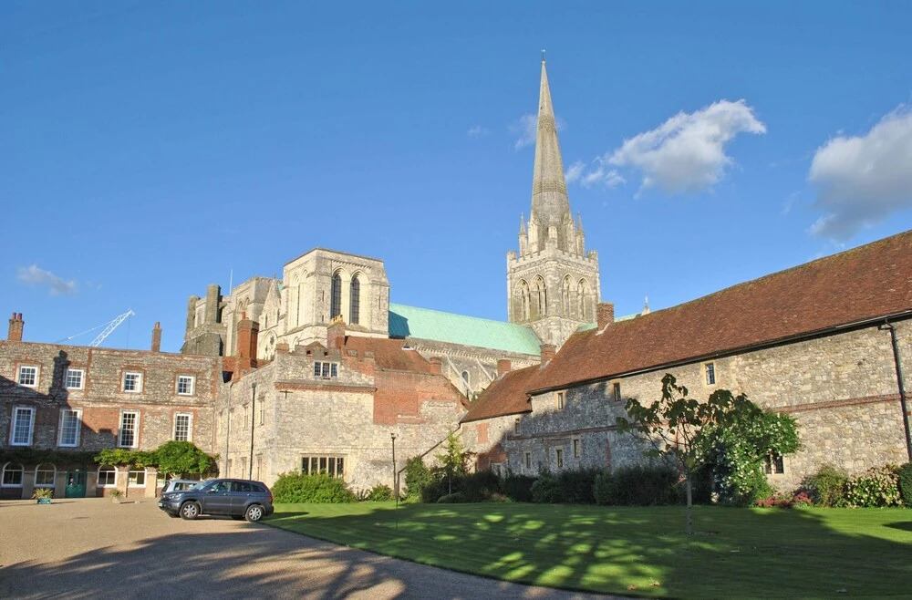 Stride Close , Chichester 415071