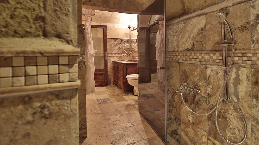 Maccan Cave Hotel