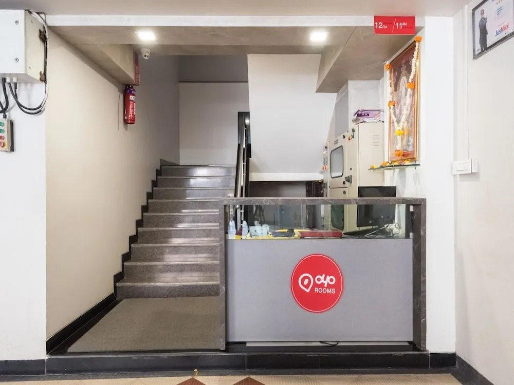 OYO 2917 Deccan