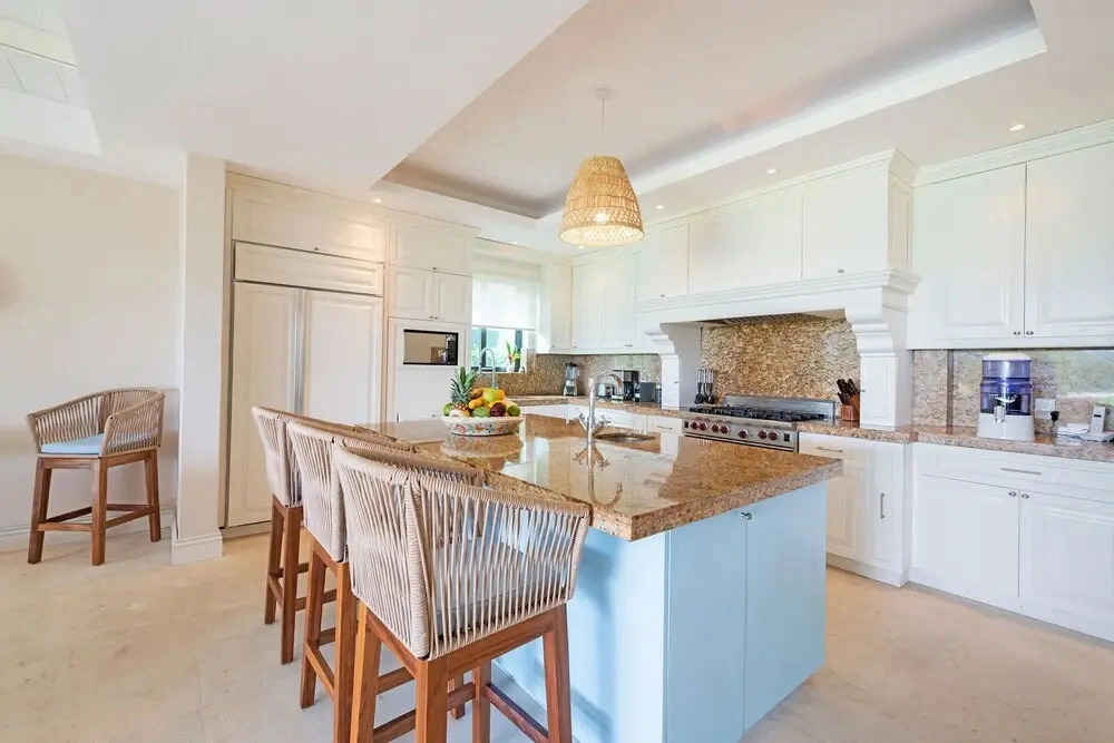 Luxurious 4 Bedroom Condo